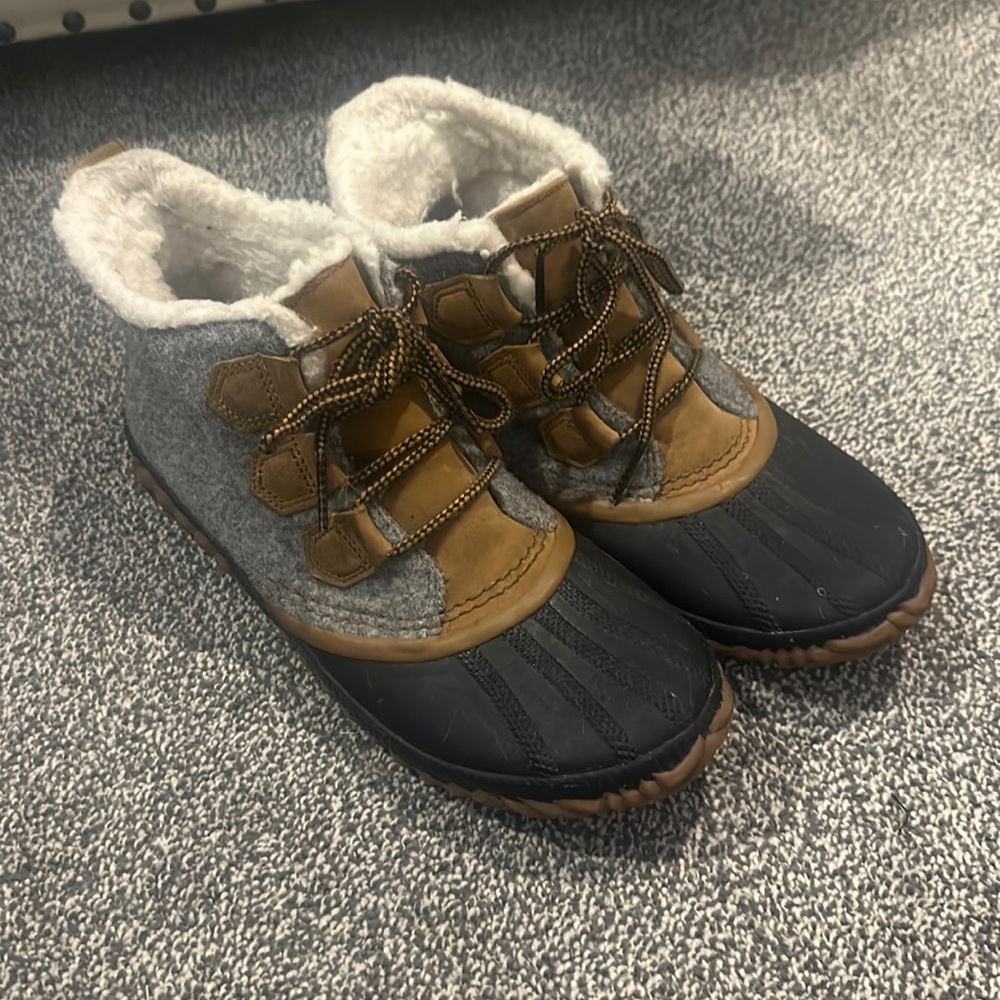 Sorel ankle boot. Worn a few times but in good condition